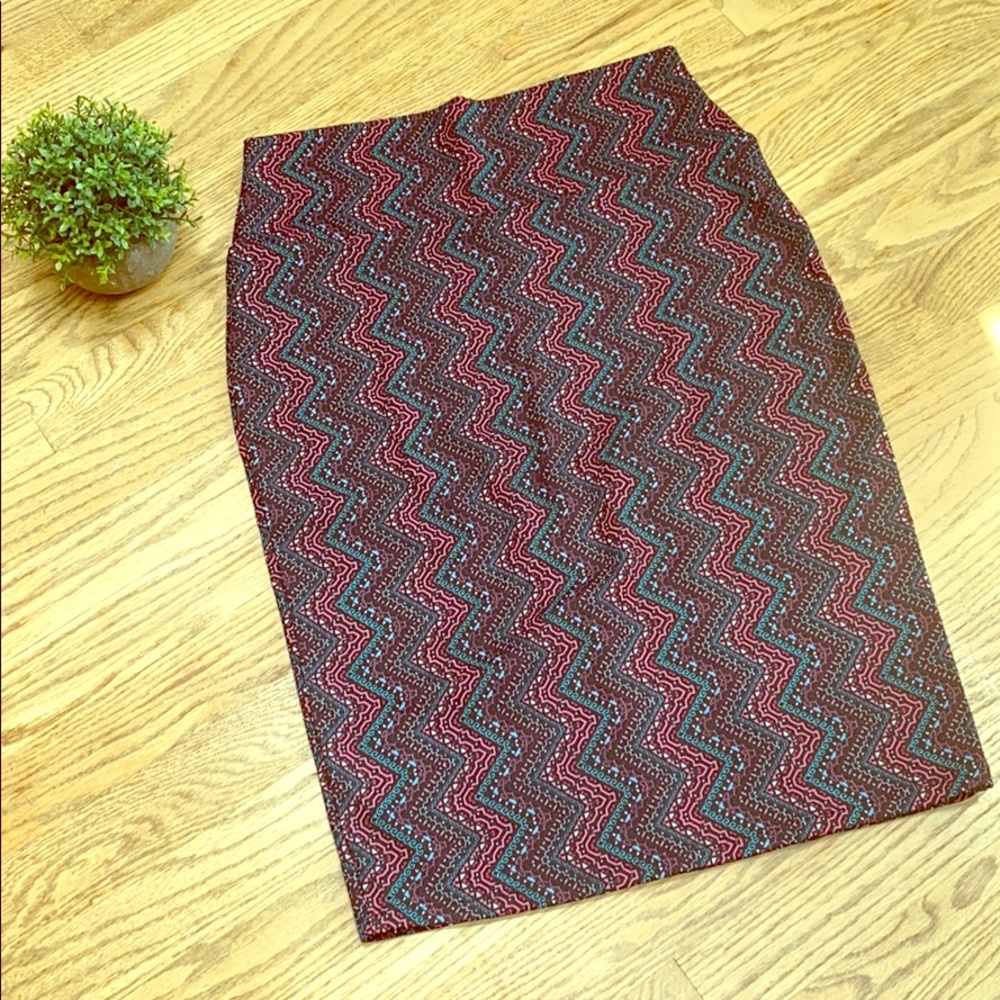 Lularoe Cassie Skirt - Small